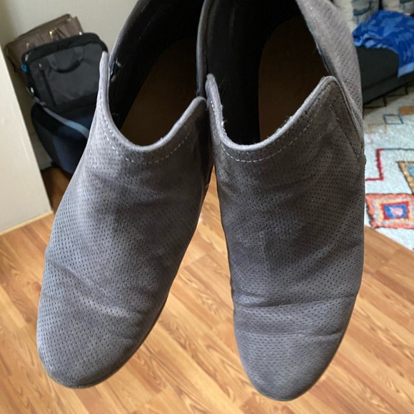 Booties - Picture 3 of 4